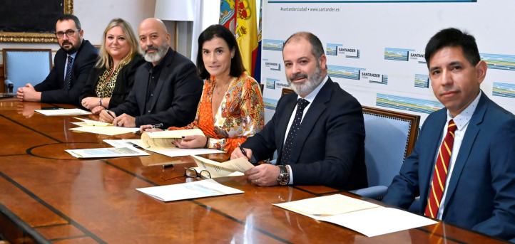 UNEATLANTICO trains more than a hundred people in new technologies through civic centers in Santander