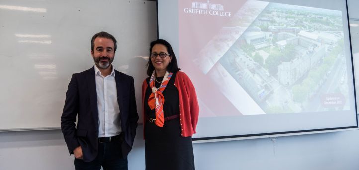 The international representative of Griffith College, Catherine Papin, visits our campus to present the double degree with UNEATLANTICO