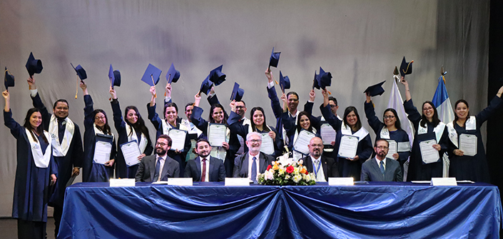UNEATLANTICO holds a diploma ceremony for students from El Salvador who received scholarships from FUNIBER