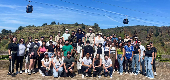 UNEATLANTICO first year students visit the Cabárceno Nature Park as an integration activity
