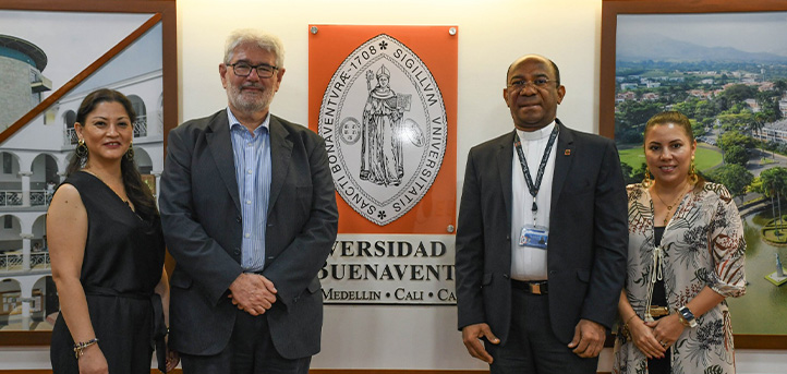Roberto Ruiz, Secretary General of UNEATLANTICO, visits Colombia to strengthen university alliances in the country.