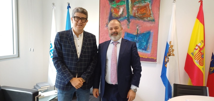 UNEATLANTICO signs an agreement with the College of Political Science and Sociology of Cantabria for future work placements