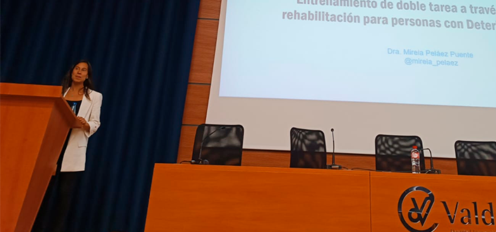 Dr. Mireia Peláez, lecturer at UNEATLANTICO, gave a talk at the World Alzheimer’s Day Conference held at the Marqués de Valdecilla University Hospital.