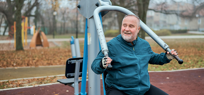 Dr. Alvaro Velarde studies how a physical exercise program improves functional fitness in overweight older adults