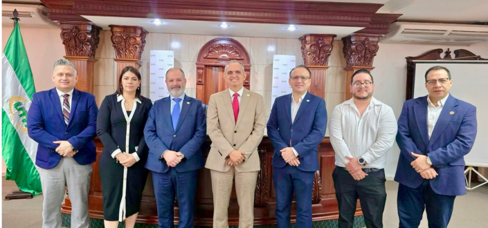 UNEATLANTICO and the Technological University of Honduras (UTH) sign a collaboration agreement