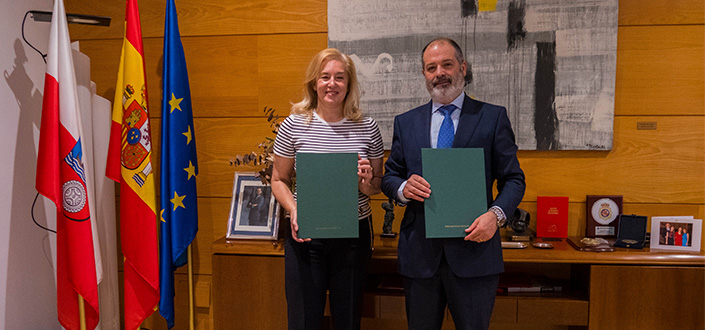 UNEATLANTICO and the Parliament of Cantabria sign a collaboration agreement that will facilitate internships for students