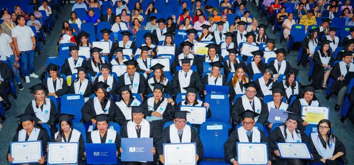 UNEATLANTICO holds a graduation ceremony in Ecuador
