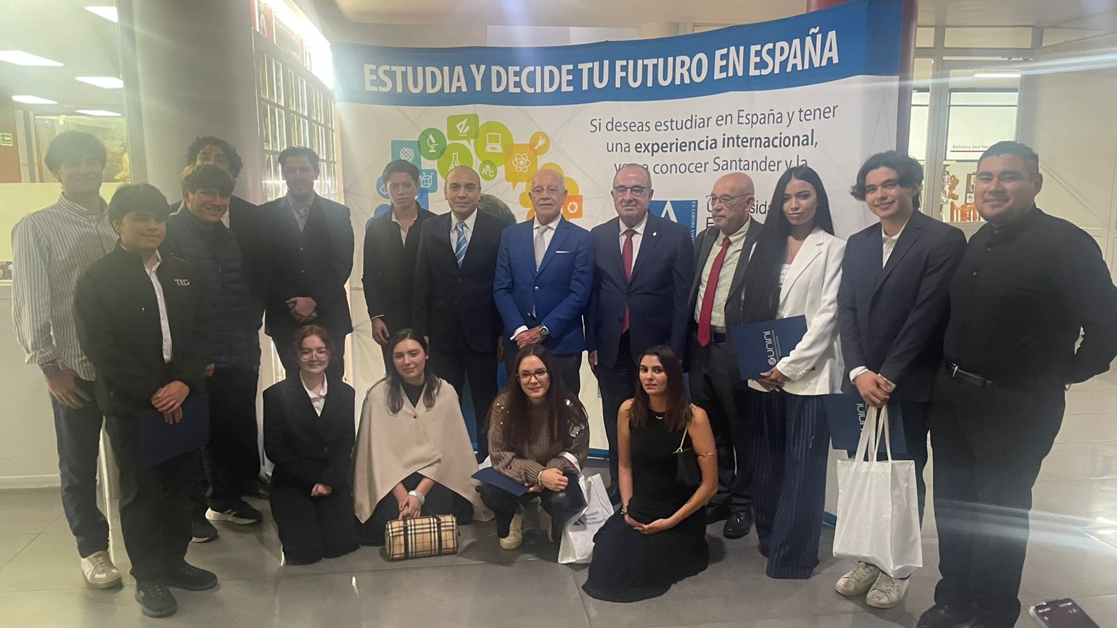 UNEATLANTICO celebrates farewell to new students from Mexico