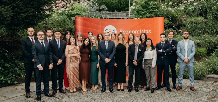 Vice-Rector Silvia Aparicio attends the closing ceremony of the Master’s Degree in Tax Consultancy and Professional Practice 2024-2025