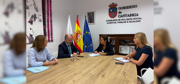 Rubén Calderón, rector of UNEATLANTICO, meets with the Regional Ministry of Social Inclusion