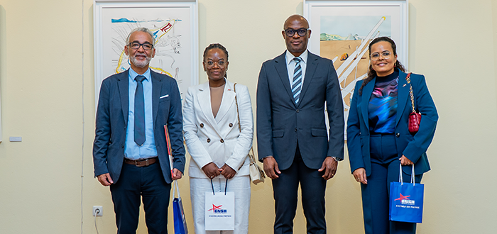 The Cultural Work of the UNEATLANTICO and Iberoamerican University Foundation inaugurates the exhibition «La Conquista del Cosmos» by Salvador Dalí in Lubango, Angola