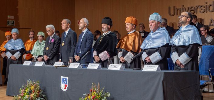 UNEATLANTICO celebrates the opening act of the new academic year 2025-2026 and awards diplomas to the best students