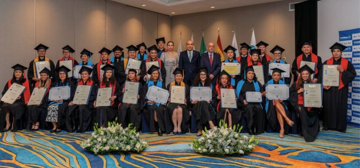 UNEATLANTICO celebrates a graduation ceremony for students from Mexico
