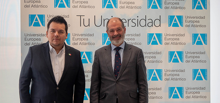 Raúl Torres, migrant deputy of the Congress of Mexico City, visits UNEATLANTICO and gives a talk