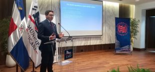 portadaluispradopanama