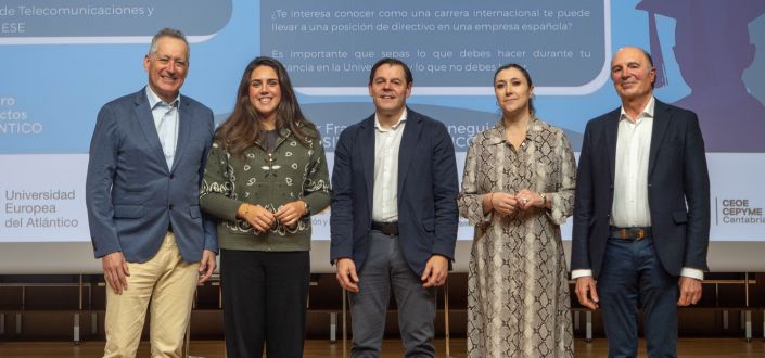 Alberto Martínez Lebeña marks the road map for job success in a new session of «And now what?»