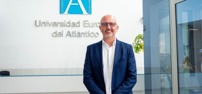 UNEATLANTICO highlights COPCA’s recognition of Dr Juan Luis Martín Ayala for his 25 years of membership
