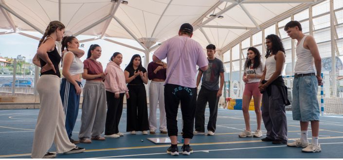 Students from UNEATLANTICO participate in a Hip Hop workshop