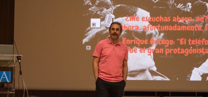 Ángel García Muñiz shares in UNEATLANTICO the keys of sports journalism and communication on the ground